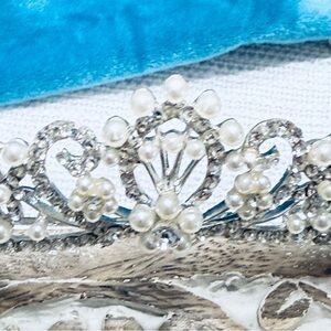 Bridal Silver and Pearl Women's Tiara